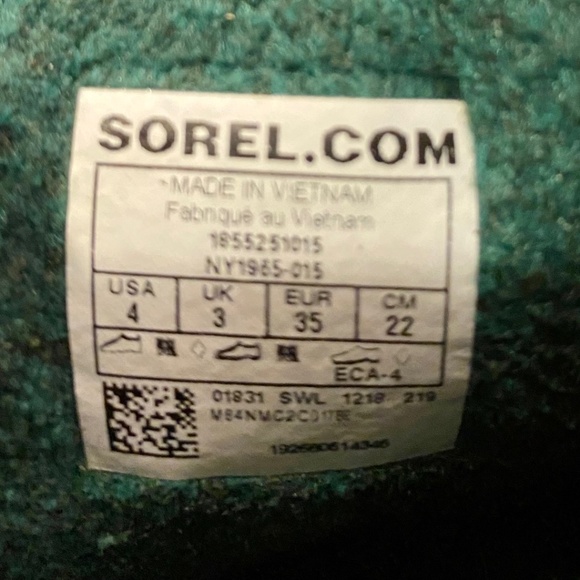 Sorel Kids Black and Red Snow Boots - Picture 10 of 11